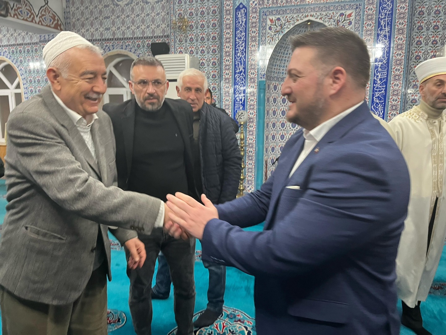 Ramazan'ın Bereketi Sarıgazi'de Cemaat Buluşmasıyla Paylaşıldı