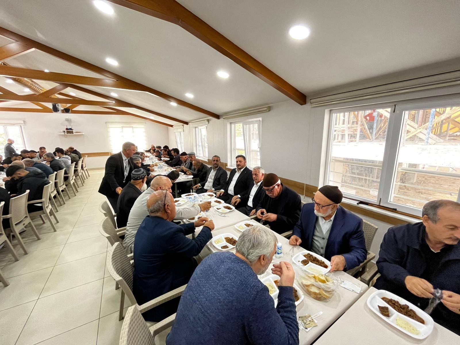 AK Parti Sancaktepe Teşkilatı’ndan Vefat Eden Emektar Üyeye Mevlid Katılımı