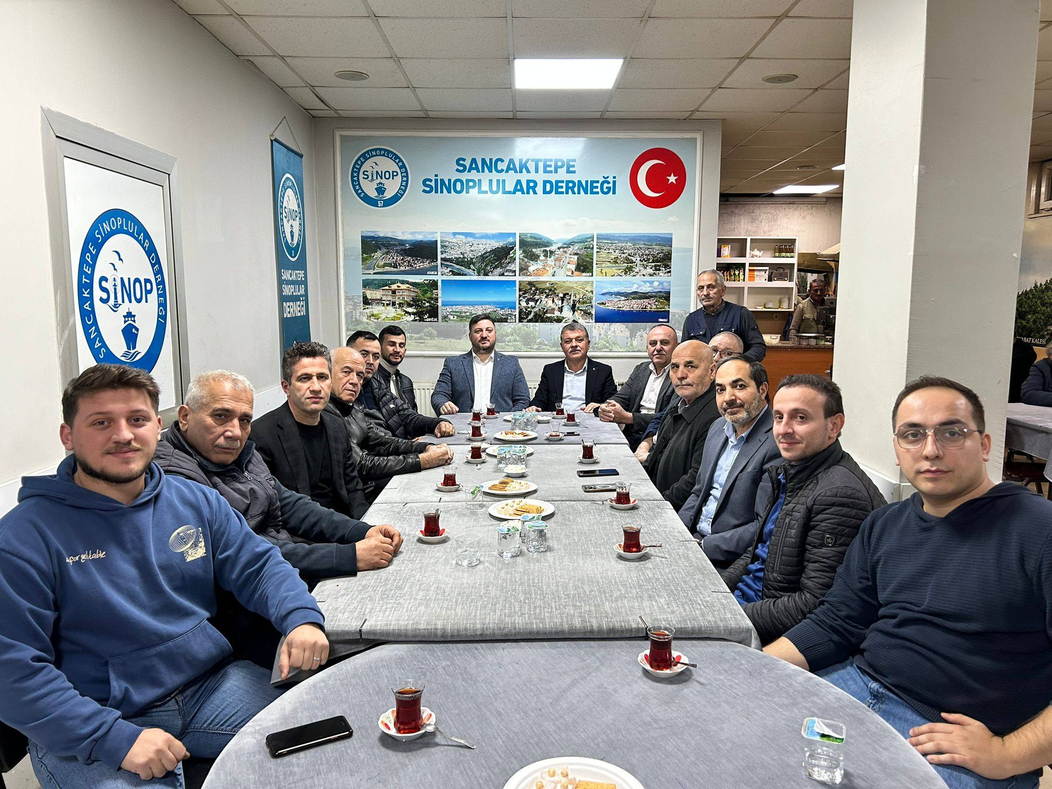 Feyzullah Torlak, Sancaktepe Sinoplular Derneği’ni Ziyaret Etti